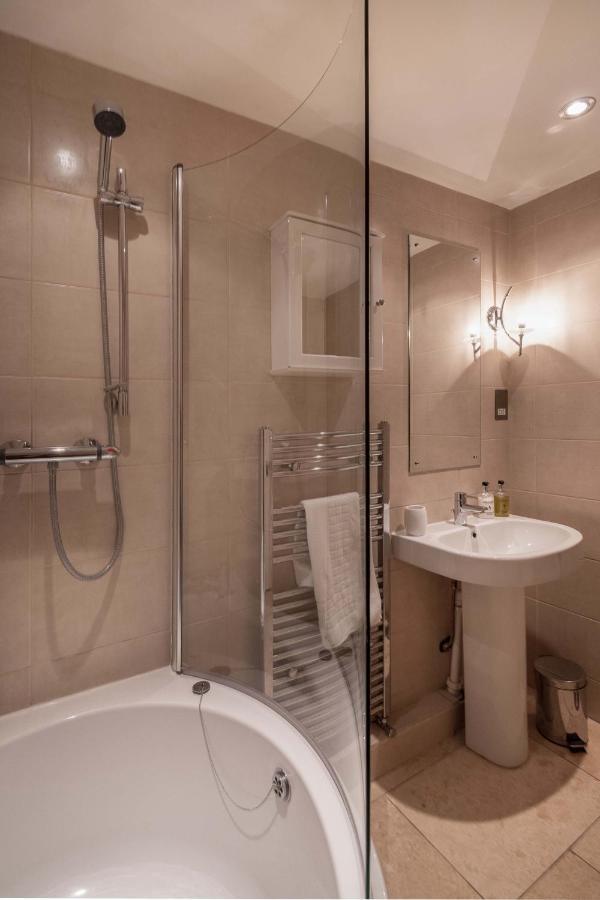 No 1 The Paragon Bath Bagian luar foto